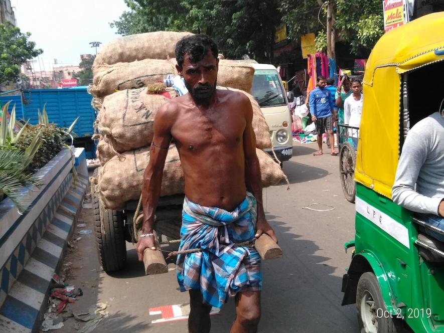 Slowdown Casts Shadow on West Bengal’s ‘Puja Economy’