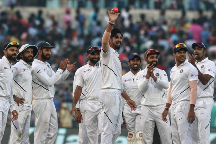 Indian cricket team pacer Ishant Sharma and teammates during the pink ball (day-night) Test match against Bangladesh