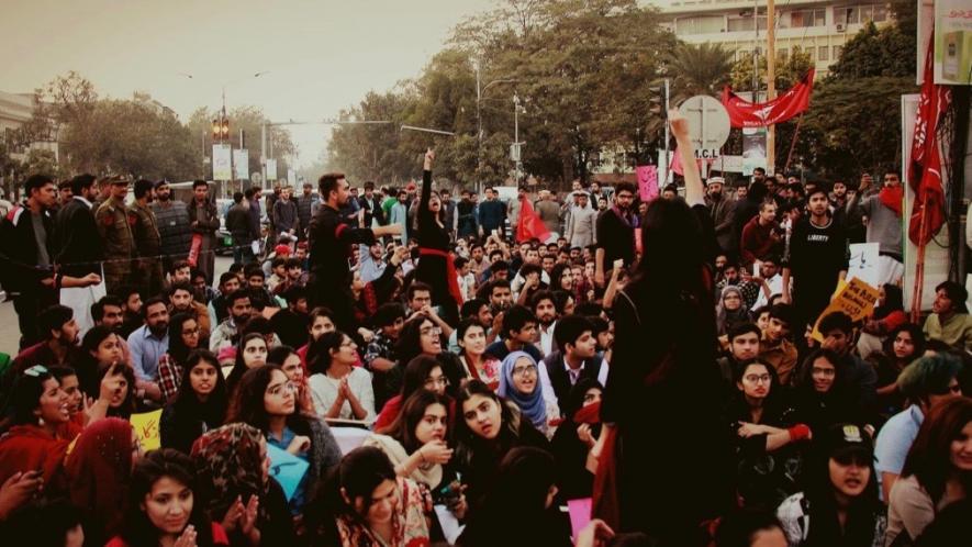 Pakistan Students Protest