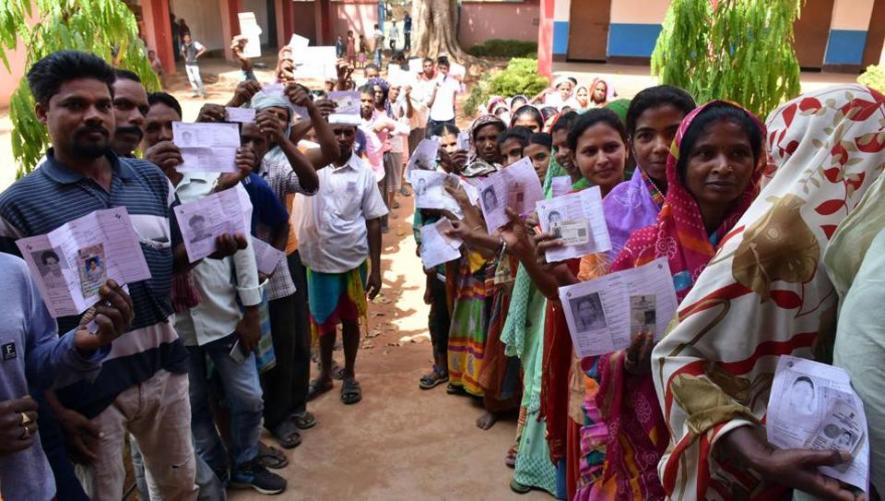 Jharkhand Assembly Polls: JMM-Cong-RJD Alliance Ahead in 43 seats, BJP in 27