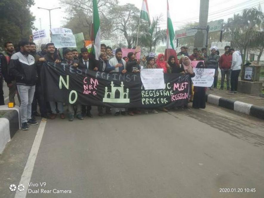 Chants of 'CAA se Azaadi' as Hundreds of AMU Students March in Protest