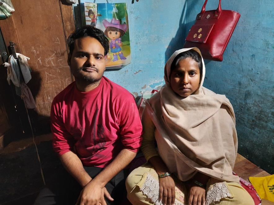 Sayera Bano, spinal TB patient, with her husband Tasleem Siddiki