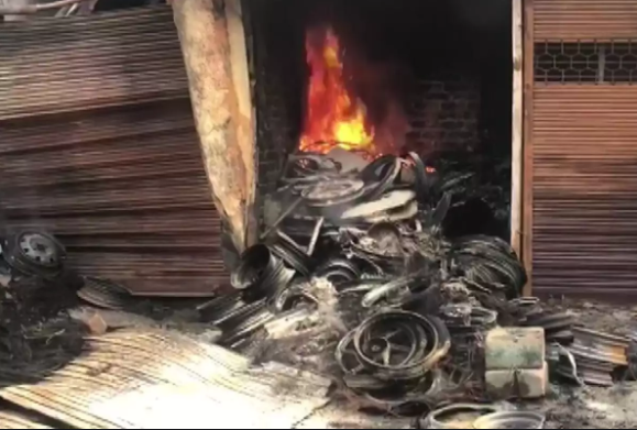 Delhi Violence: Traders Not Even Allowed Access to the Charred Tyre Market at Gokulpuri