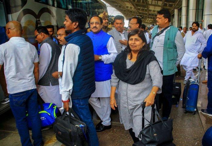Madhya Pradesh Congress party MLAs arrive at Jaipur Airport