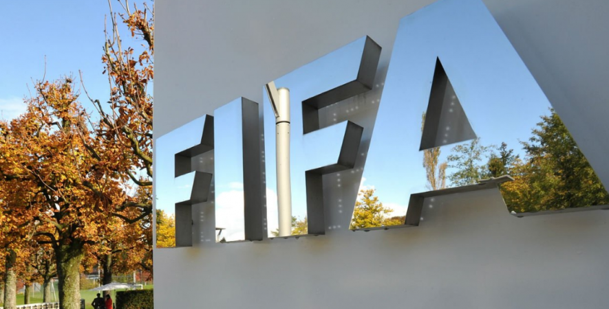 FIFA sets up temporary transfer window and player contract rules