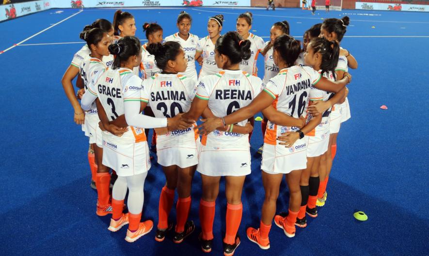 The Indian women's hockey team players united in Covid-19 relief