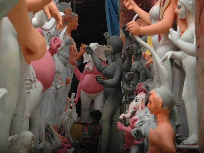 COVID-19: Kumartuli Idol Makers Stare at Huge Losses as Cancellations Mount 