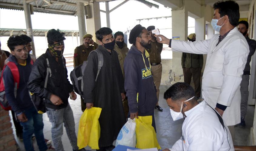 Kashmiri Students Kept in Jaisalmer Quarantine Facility Allege  ‘Official Apathy