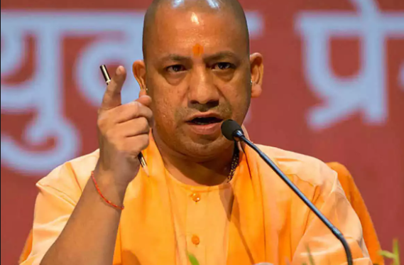 Yogi Govt Blaming Migrants Workers for Rise in COVID-19 Raises Eyebrows