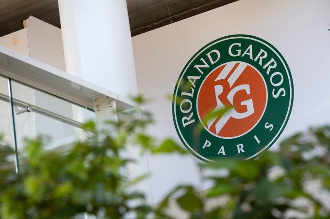 The French Open has confirmed that the event will allow fans into stadiums, although the number of fans and tickets to be put up on sale will only be finalised after discussions with authorities. (Picture: Roland Garros/Twitter)