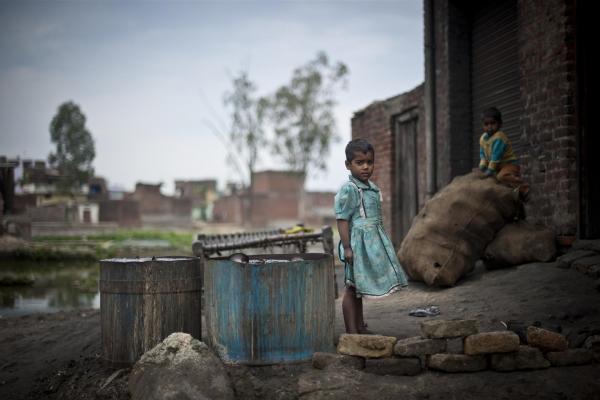 360 Million South Asian Children Might Be Pushed into Poverty: UNICEF