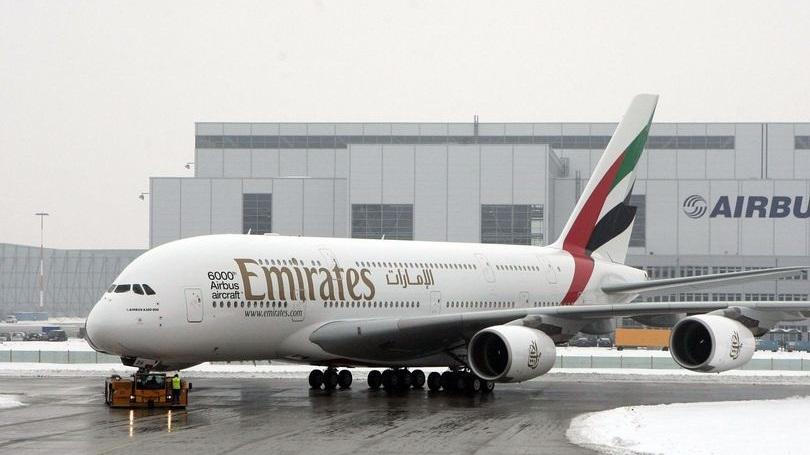 Emirates airlines to lay off 9000 employees