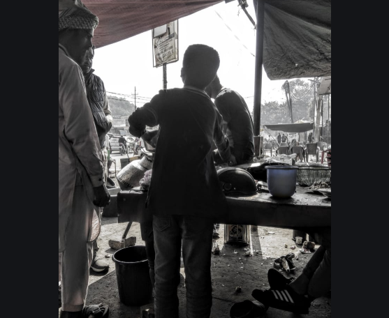 Aligarh’s Dhaba Culture is Normalising Child Labour: Right to Education and Child Labour laws