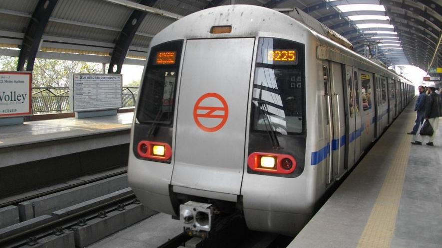 Delhi Metro Slashes Employees’ Perks, Allowances by 50%