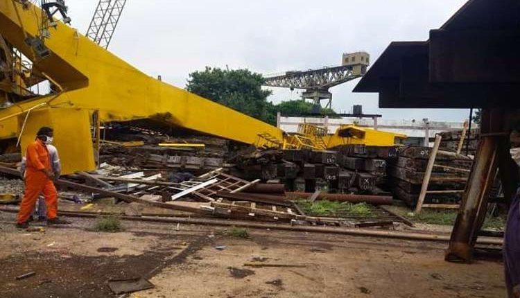 Crane Collapse in Hindustan Shipyard Kills 11 on Spot in Vizag
