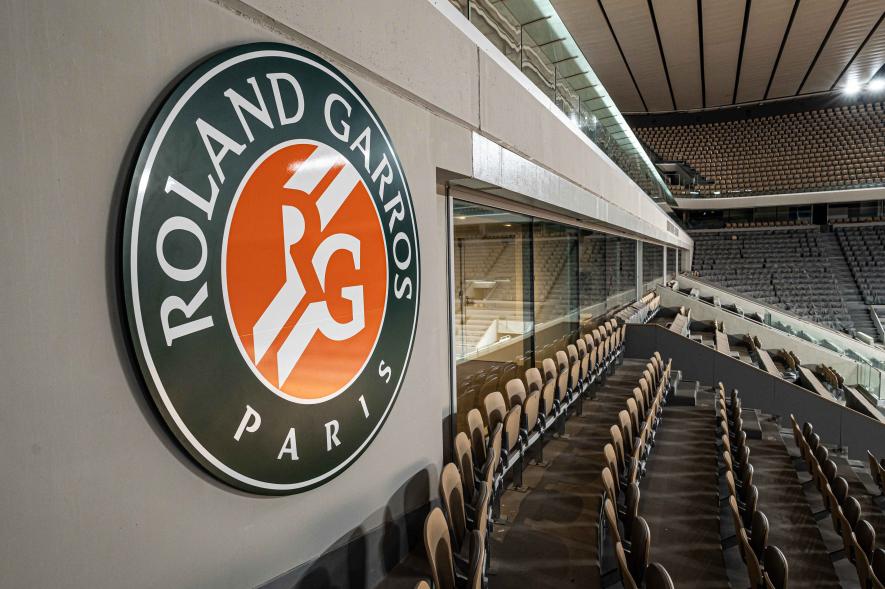 After consulting with the authorities, the FFT released a statement saying Roland Garros will host a maximum of 5000 fans every day for the event. (Picture courtesy: Roland Garros/Twitter)