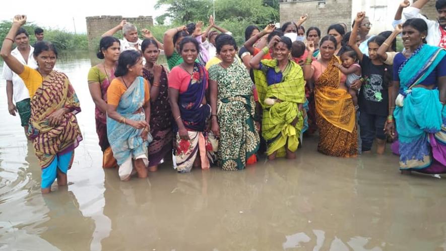 Families Displaced by Andhra's Gandikota Project Continue Protest in Flooded Village