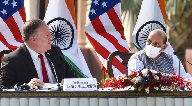 India’s Defence Minister Rajnath Singh (R) and US Secretary of State Mike Pompeo (L) at media briefing, New Delhi, October 27, 2020 