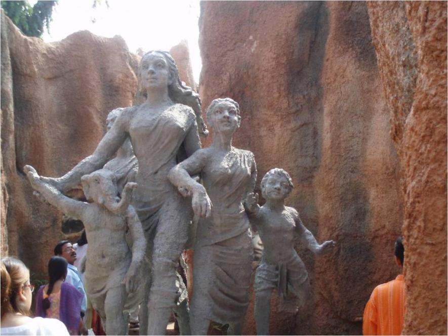 Rupchand Kundu’s take on the Ramkinkar sculptures