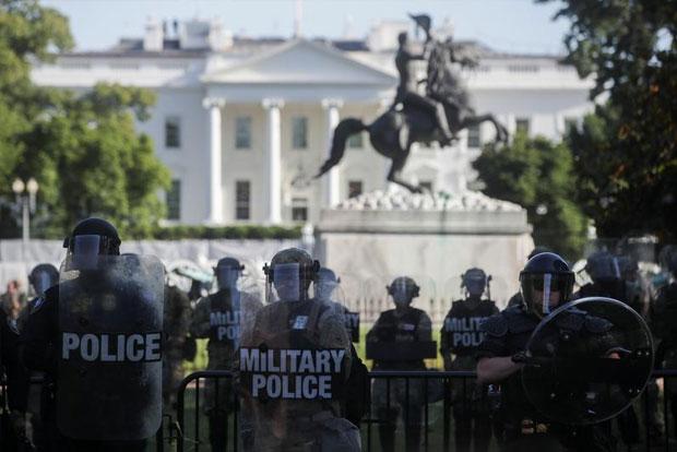 US Polls: Security Enhanced in White House, US Business Districts on Fear of Street Violence
