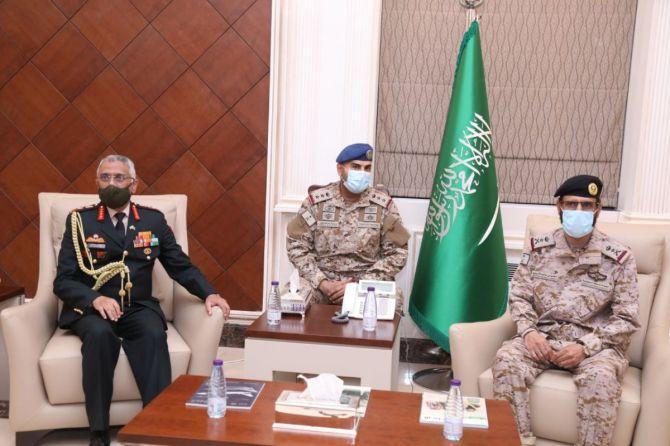 India’s chief of the army staff General Manoj Mukund Naravane (L) met top Saudi generals, Riyadh, December 14, 2020 