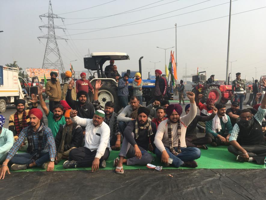 Farmers stage a ‘full’ blockade at the Ghazipur border for nine hours. Image clicked by Ronak Chhabra 