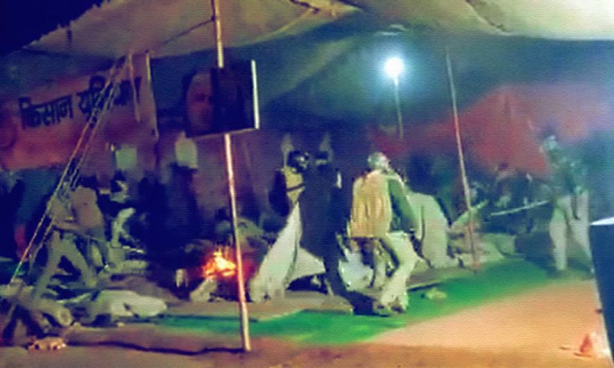 UP police uprooted tents at farmers protest sites