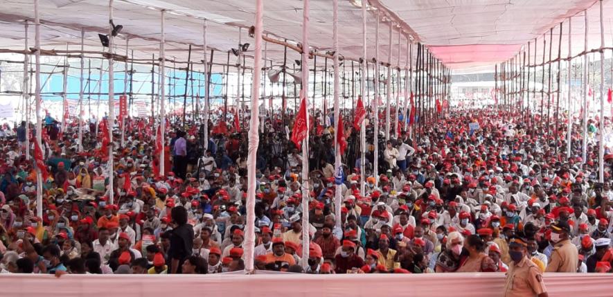 Farm Laws: In Azad Maidan, Palpable Mistrust of Modi Government, Farmers Unmoved