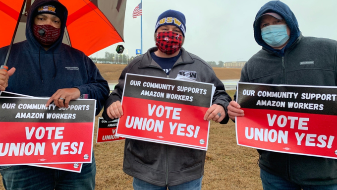 Community members of Bessemer rally in support of unionization and Amazon workers on February 6, 2021. Photo: Liberation News