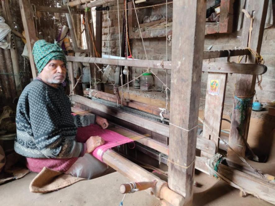 Pic: Bindu Das, a lone handloom weaver