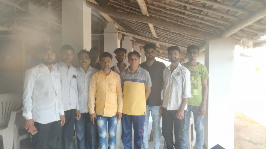 Farmers of Mahuva and Talaja taluka, Bhavnagar whose land has been leased out to Ultra Tech Cement