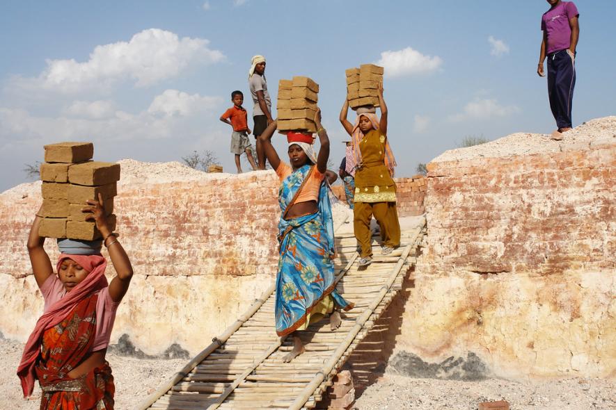 Over 11 Crore Workers Under MGNREGS in 2020-21 as COVID-19 Lockdown Forced Return Migration