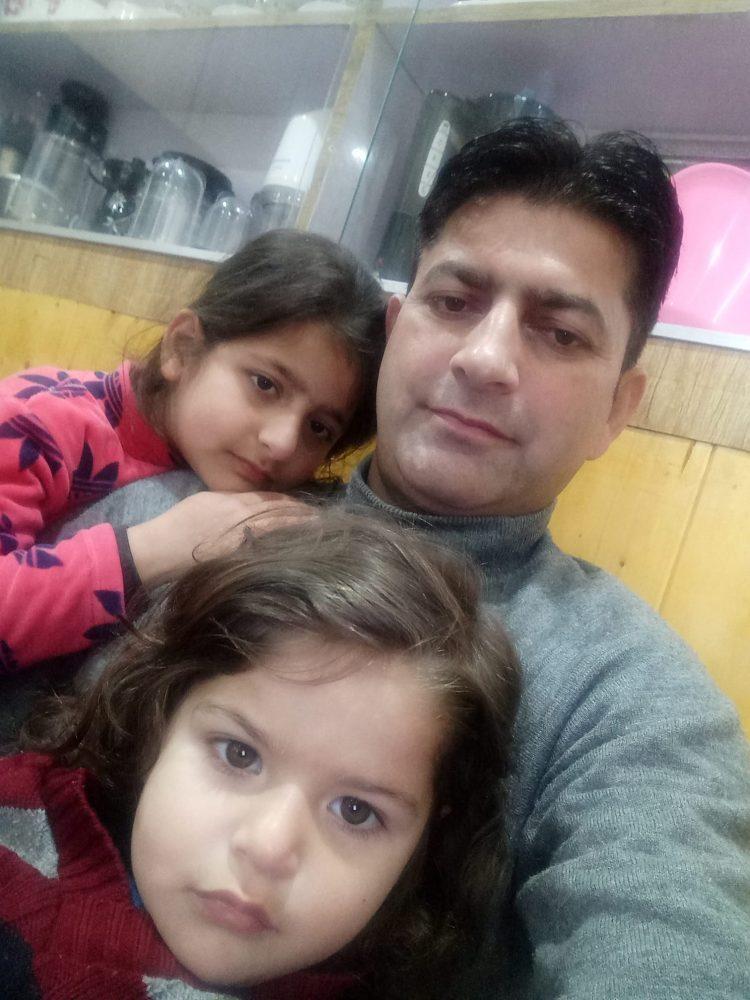Dr Riyaz with his daughters