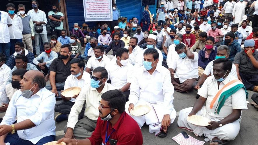 Protest in Kodaikanal against ban on tourism