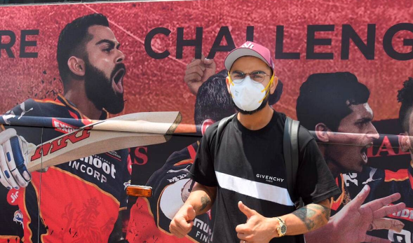 Virat Kohli with mask on during IPL 2021 amidst Covid-19 second wave