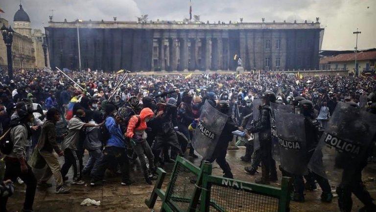 In the past five days of national strike and nationwide mobilizations across Colombia, the national security forces have unleashed an unprecedented level of repression against peaceful protesters. Photo: Congreso de los Pueblos/Twitter