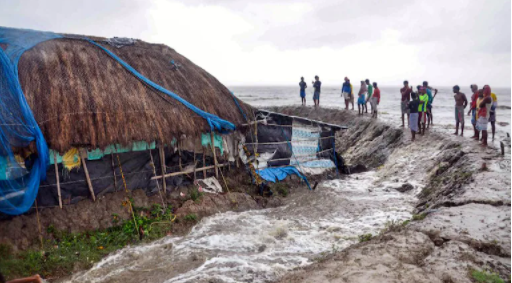 In Wake of Cyclone Yass, Unrest in Bengal’s Coastal Areas Over ‘Lack’ of Relief Material