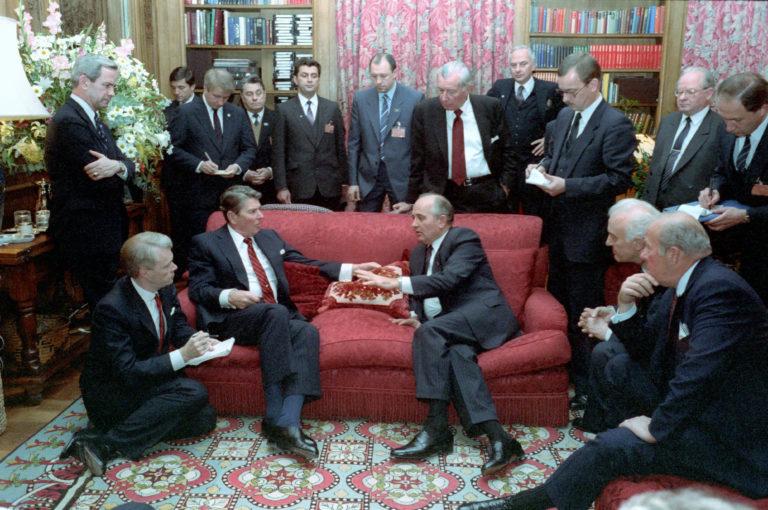 President Reagan meeting with Soviet General Secretary Gorbachev at Maison de Saussure during the Geneva Summit of Nov 1985 (File photo)