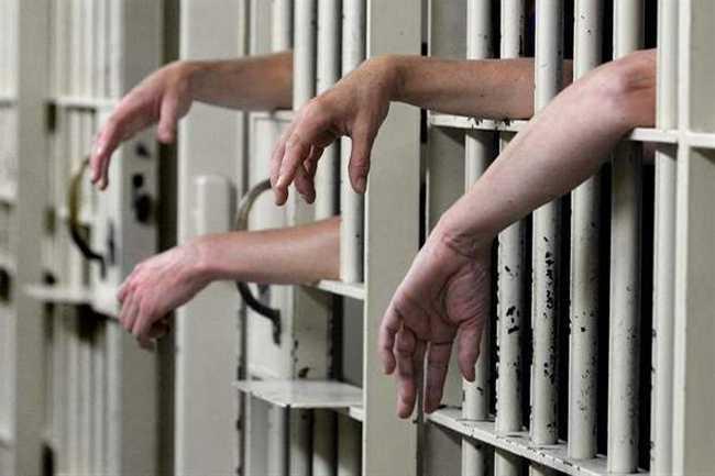COVID-19: Public Health Experts Call for Decongesting Prisons to Safeguard Inmates