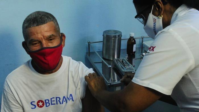 Cuba’s anti-COVID-19 vaccine candidate, Soberana 02 of the Finlay Vaccine Institute (IFV), showed 91.2% efficacy with a third booster shot of Soberana Plus during the third phase of clinical trials. Photo: Endrys Correa Vaillant