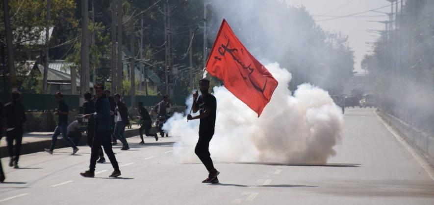 Mourners detained, journos ‘thrashed’ in Srinagar as J&K disallows Muharram procession