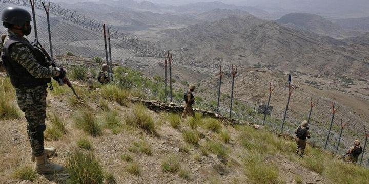 Fencing of Durand Line is almost complete. Pakistani troops guarding the border with Afghanistan in Khyber
