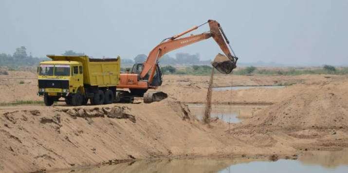Govt Crcakdowns Fail to Stop Illegal Sand Mining in Bihar