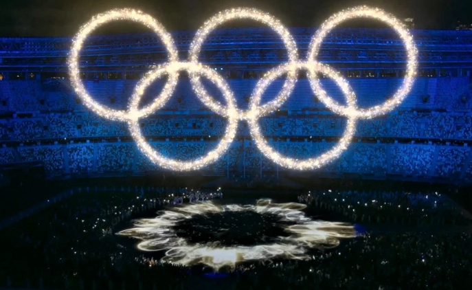 Tokyo Olympics closing ceremony light show