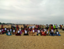 GCC conservancy workers on Marina Beach, Chennai. Image courtesy: Devi