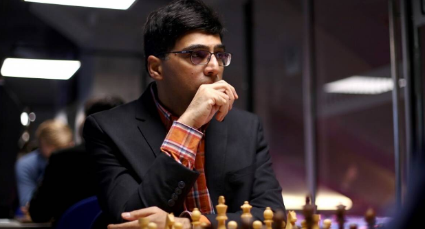 Viswanathan Anand at chess Olympiad
