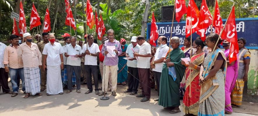 Tamil Nadu PSU Workers Protest Unilateral Bonus Announcement