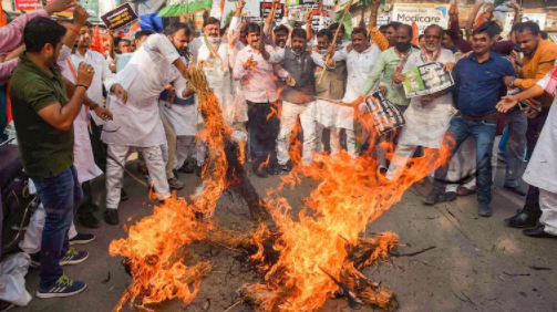 Lakhimpur Killings: Farmers Burn Effigies Across States, Flay Tardy Action Against BJP Minister