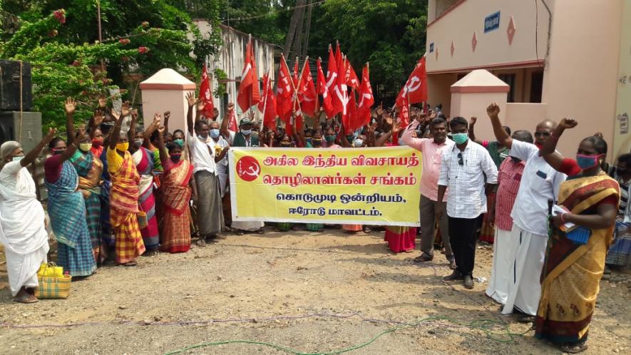 Workers protest in Kodumudi taluk, in Erode district.