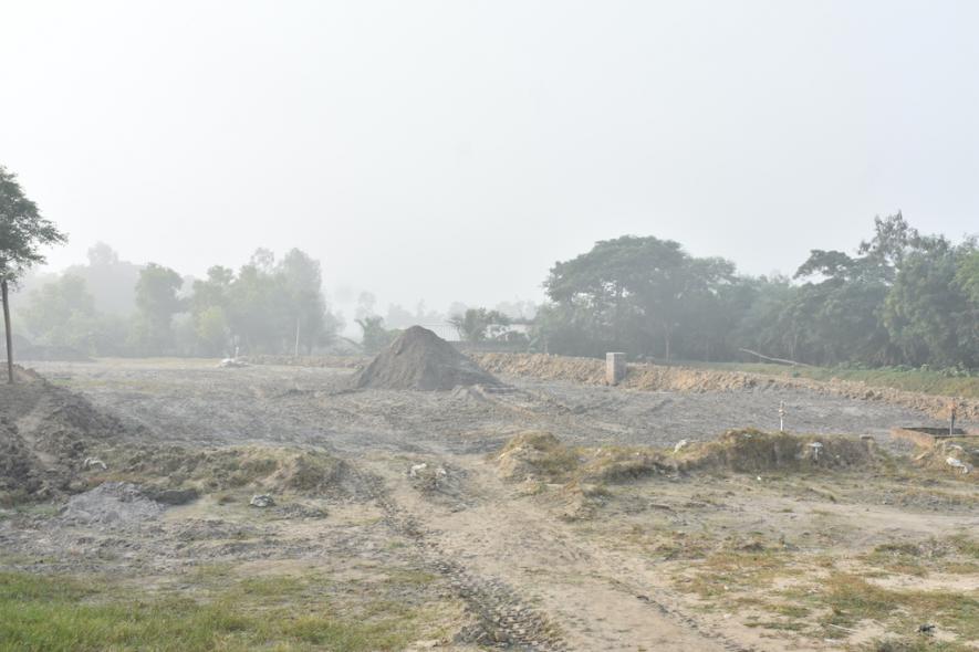 Farmlands being filled with fly ash at Soula 2.